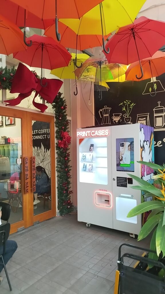 Phone case vending machine installed in a shopping mall